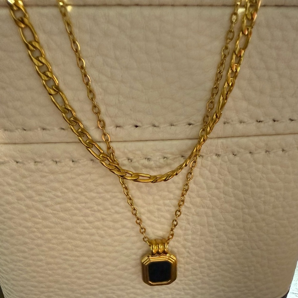 Layered Gold Filled Black Pendant Necklace - NEW